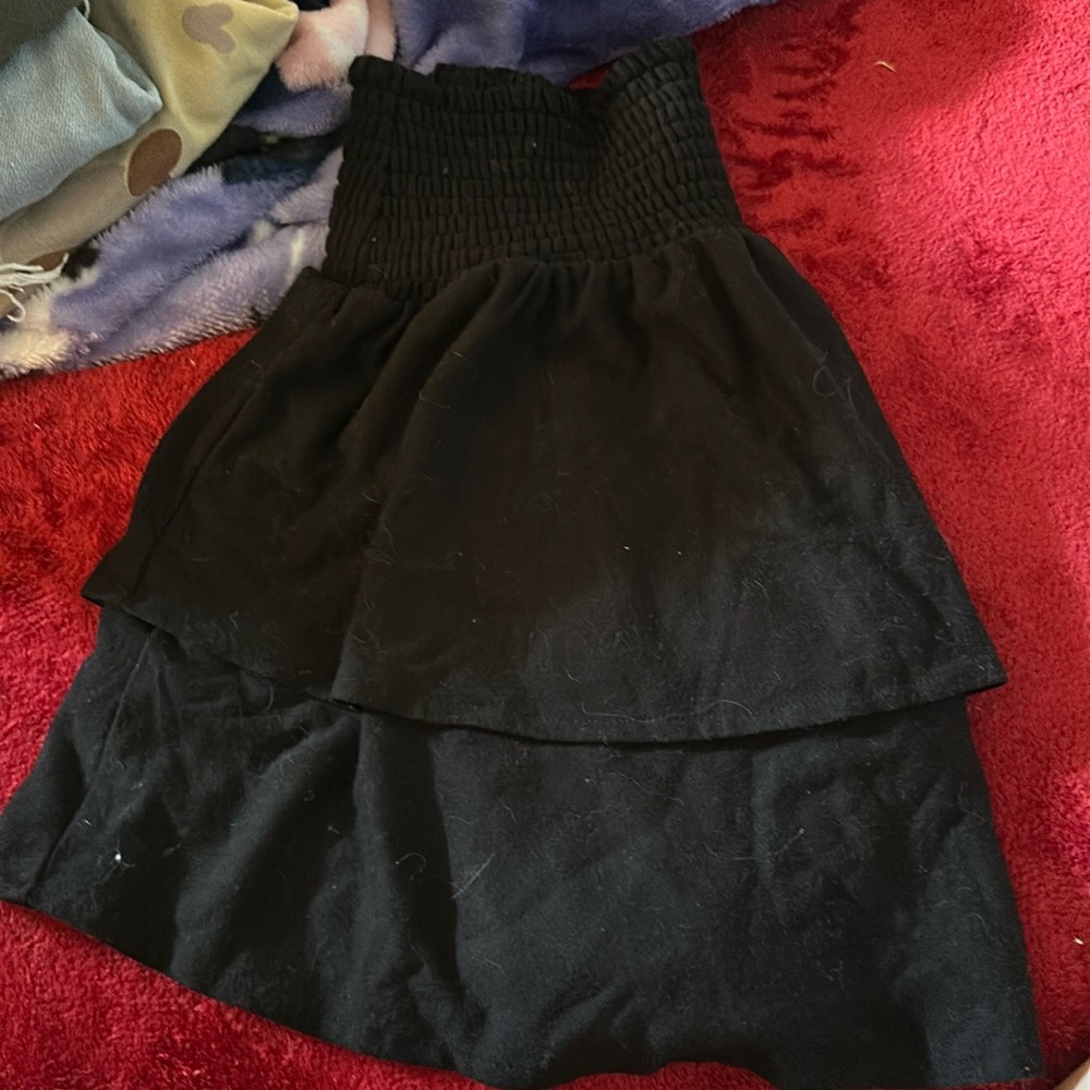 Black skirt